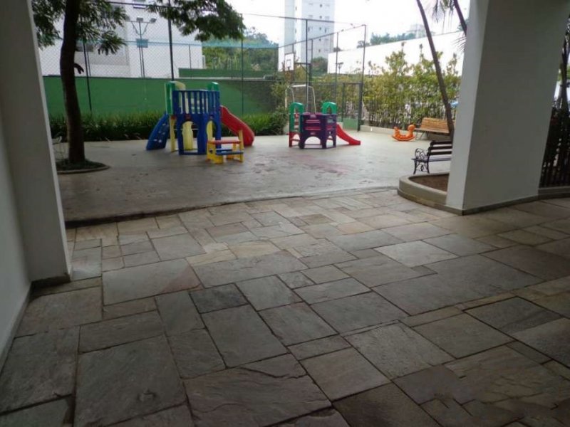 Apartamento à venda Real Parque com 81m² e 2 quartos por R$ 600.000 - 1542954645-playground6.jpg