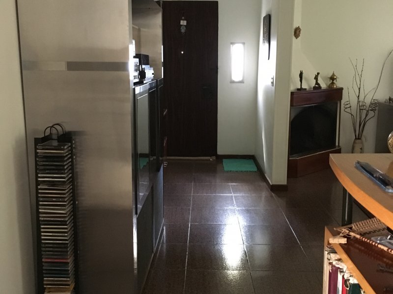 Casa à venda Jardim Aeroporto com 200m² e 3 quartos por R$ 900.000 - 1618669723-corredor.jpg