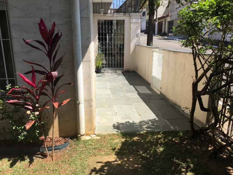 Casa à venda Jardim Aeroporto com 200m² e 3 quartos por R$ 900.000 - 1638100902-lateral.jpg