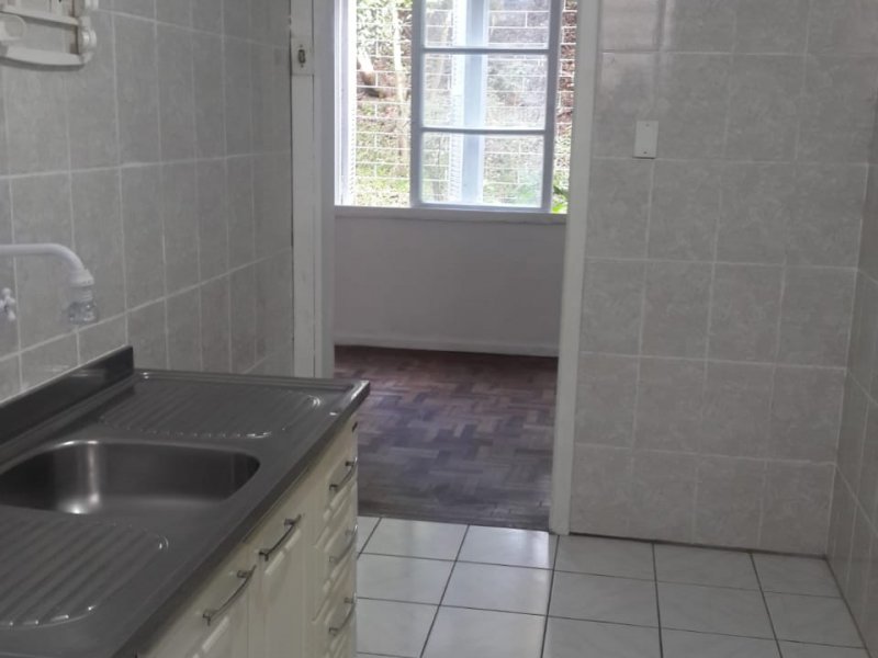 imóvel com 35m² - Jardim Itu-Sabará - Porto Alegre