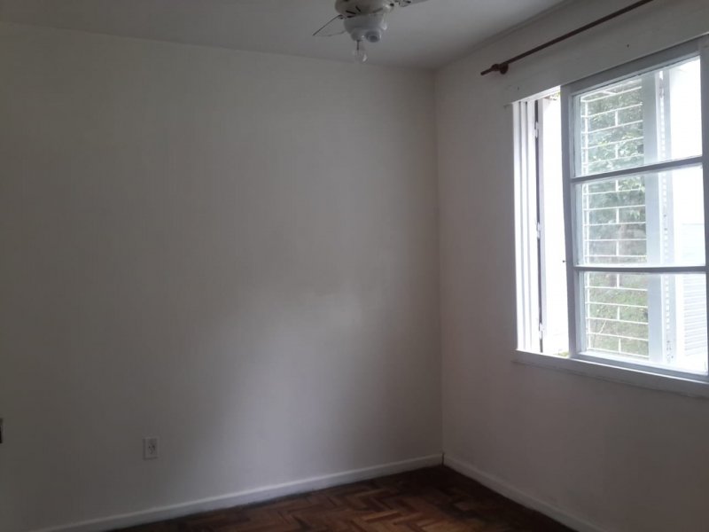 imóvel com 35m² - Jardim Itu-Sabará - Porto Alegre