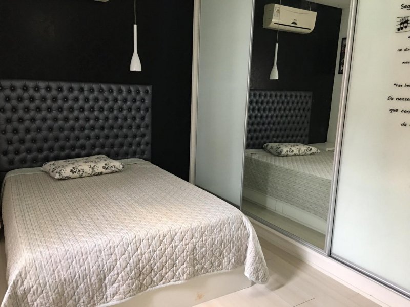 imóvel com 300m² - centro - Navegantes