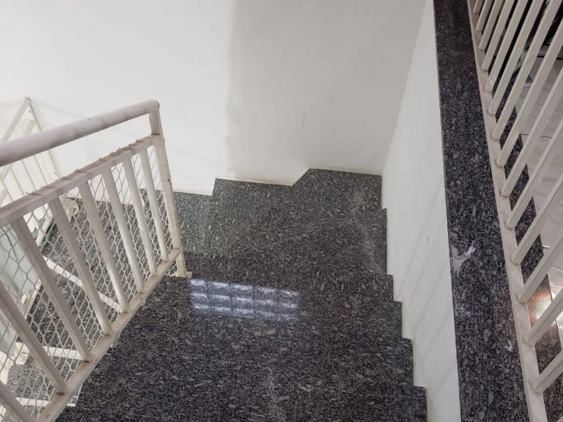 Casa à venda Jardim Monte Alegre com 156m² e 3 quartos por R$ 600.000 - 113568206-escada.jpg