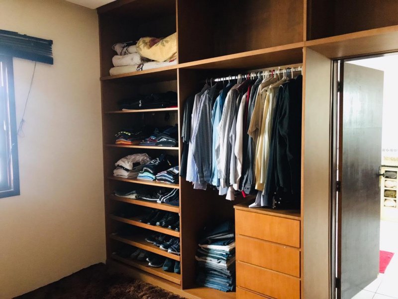 Casa à venda Saguaçu com 310m² e 4 quartos por R$ 920.000 - 1847011840-foto-casa-c.jpg