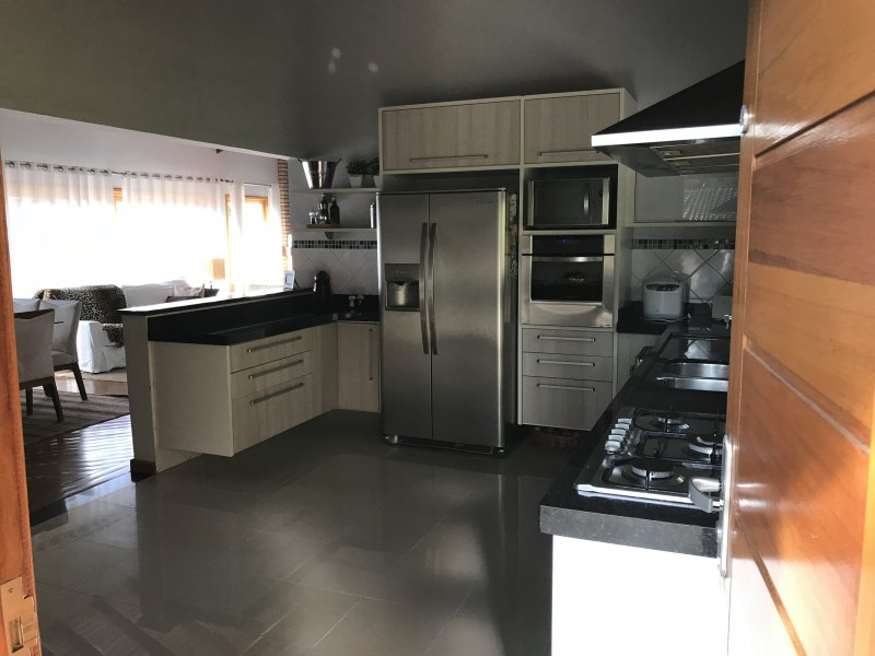 Casa de condomínio à venda Santa Inês com 465m² e 5 quartos por R$ 1.250.000 - 1218199384-85043e4e-a4f5-49b6-a134-710fc4db4cdc.jpeg