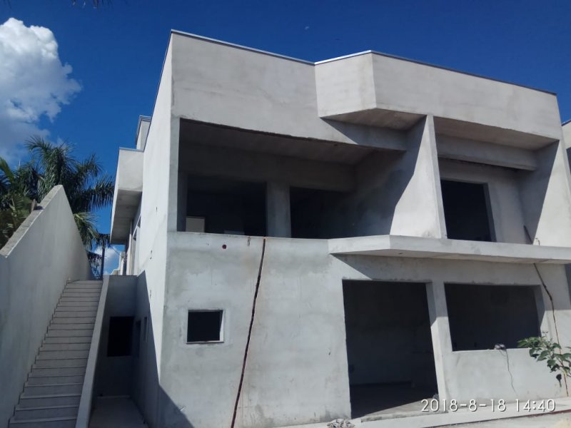 Casa à venda Centro com 300m² e 4 quartos por R$ 800.000 - 1025617646-img-20190613-wa0002.jpg