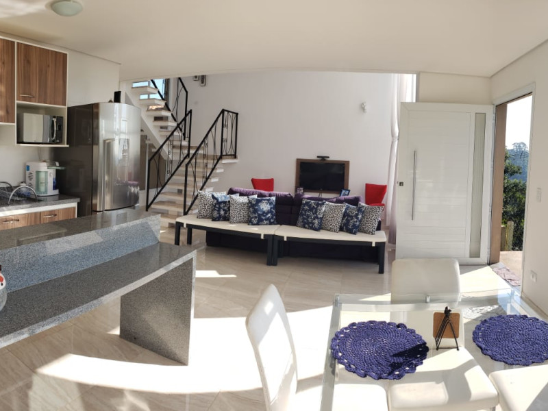 Casa à venda Itapark Res. com 320m² e 5 quartos por R$ 810.000 - 55284695-f59a-4f6b-914e-82b5aa8595c4.jpeg