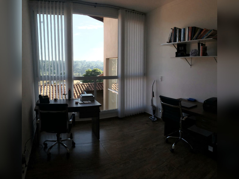 Casa à venda Itapark Res. com 320m² e 5 quartos por R$ 810.000 - 94fa665c-f0a7-4261-a24a-73999bfeb3f6.jpeg