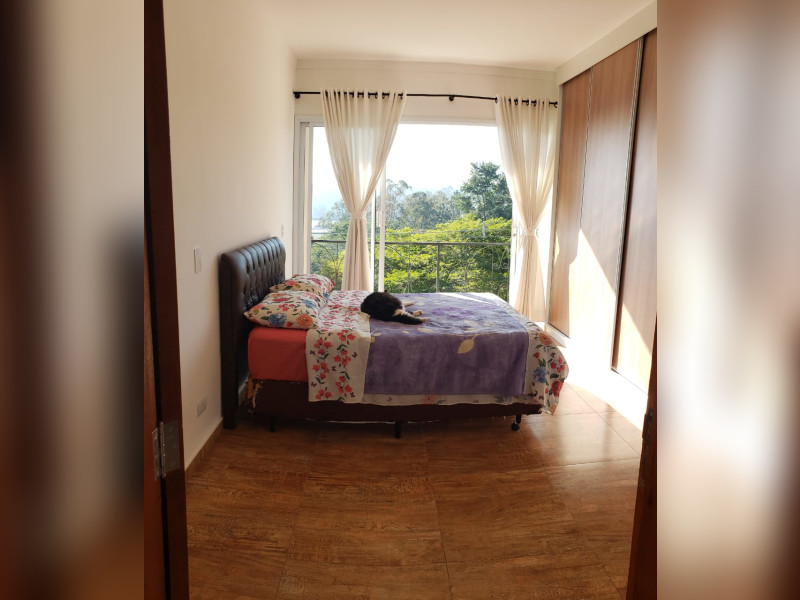 Casa à venda Itapark Res. com 320m² e 5 quartos por R$ 810.000 - a87cb459-ab99-40e4-b715-03ba44dde524.jpeg
