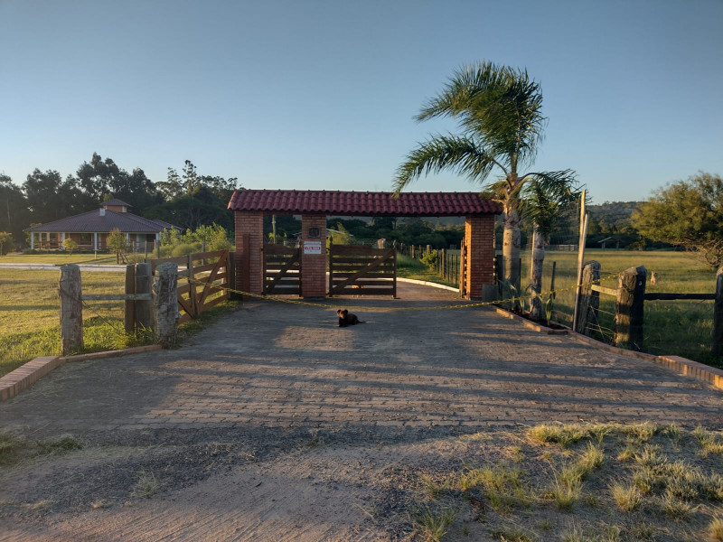 Sítio à venda Lami com 40000m² e 4 quartos por R$ 1.650.000 - 1647998502-s7.jpg