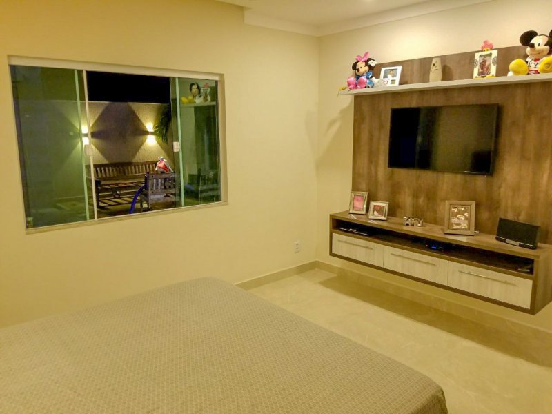 Casa de condomínio à venda Jardim Pero com 230m² e 3 quartos por R$ 615.000 - 1524813780-f957a5e8-41e9-443c-b95b-9b0c2a5fa0dd.jpeg