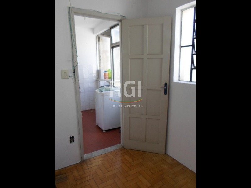Apartamento à venda Partenon com 100m² e 4 quartos por R$ 270.000 - 1731384331-icd78w4ui5qnvmfa7m48-4336535c784825be7f1.jpg