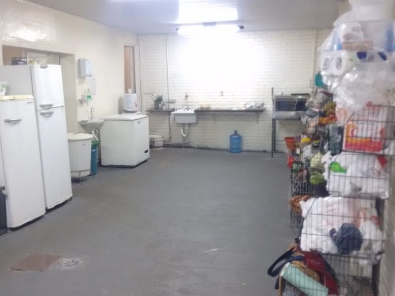 Comercial à venda Centro com 210m² e  quartos por R$ 45.000 - 704188677-rest-5.jpg