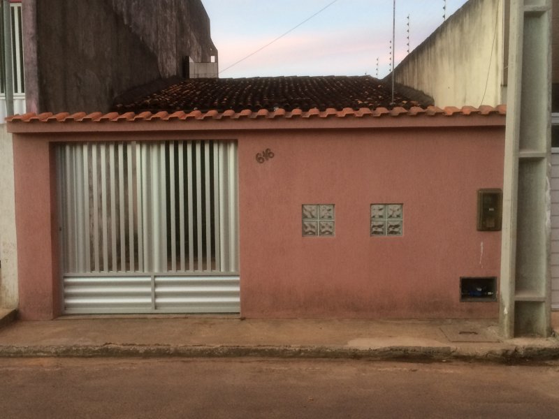 Casa à venda Centro com 16m² e 3 quartos por R$ 160.000 - 456149619-3f4bd46e-2ee1-41e5-8ac3-d6e588530344.jpeg