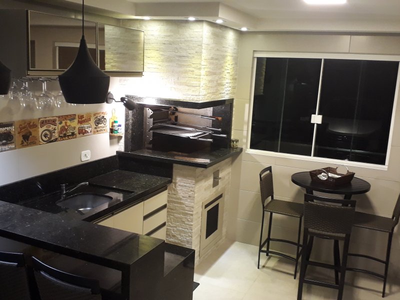 Casa à venda Parolin com 200m² e 3 quartos por R$ 820.000 - 1878834073-inbound7577256894027748585.jpg