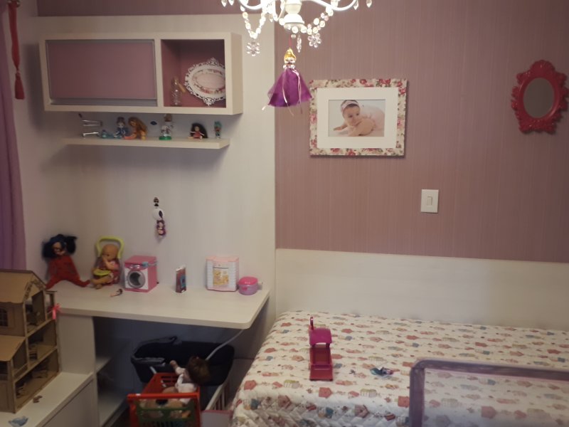 Casa à venda Parolin com 200m² e 3 quartos por R$ 820.000 - 2110744989-inbound3142139699220393105.jpg