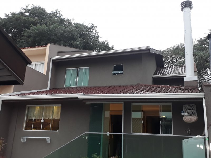 Casa à venda Parolin com 200m² e 3 quartos por R$ 820.000 - 400985950-inbound7334135525209493059.jpg