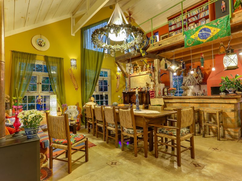 Casa à venda Centro com 1681m² e 8 quartos por R$ 4.500.000 - 495774353-salao-de-cafe1.jpg