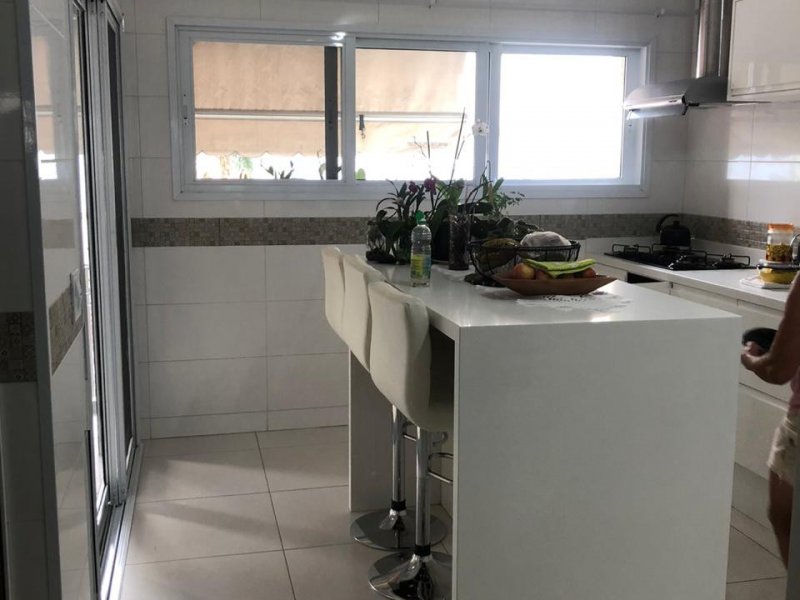 imóvel com 220m² - Vila Zamataro - Guarulhos