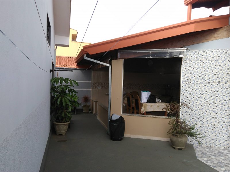 Casa à venda Centro com 316m² e 3 quartos por R$ 650.000 - 341495724-img-20180307-092342.jpg