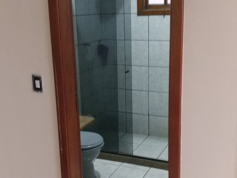 Casa à venda Ibes com 300m² e 6 quartos por R$ 580.000 - 1440027841-0409201659.jpg