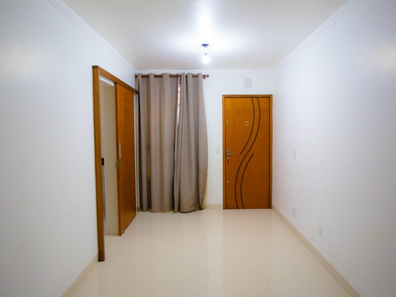 Apartamento à venda Pres. Medici com 63m² e 3 quartos por R$ 245.000 - img-0372.JPG