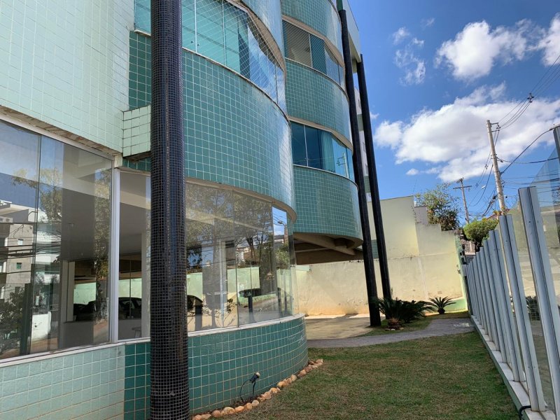 Cobertura à venda Ouro Preto com 220m² e 4 quartos por R$ 710.000 - 1623747323-inbound3656101629817516237.jpg