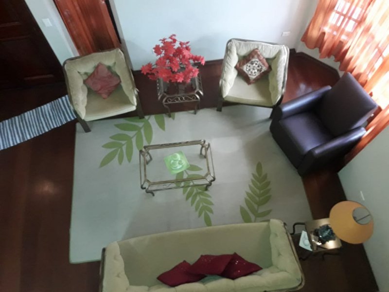 Casa à venda Granja Viana com 333m² e 3 quartos por R$ 930.000 - 1509946706-d46c55c5-1ce4-439f-a3a6-f639a200c337.jpg