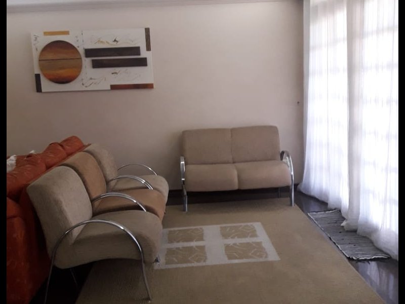 Casa à venda Granja Viana com 333m² e 3 quartos por R$ 930.000 - 1676425968-ef5753bc-6685-44c3-82e3-0b2e6a8a629a.jpg