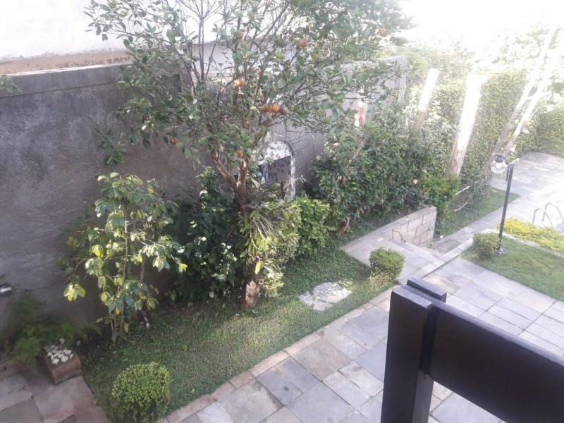 Casa à venda Granja Viana com 333m² e 3 quartos por R$ 930.000 - 238424621-0cb34ddb-3d1f-44a5-9d3e-a954f963cd2c.jpg