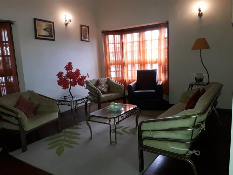 Casa à venda Granja Viana com 333m² e 3 quartos por R$ 930.000 - 271463659-3ff443e5-cbb9-4c6c-bee9-e0faa7360b09.jpg