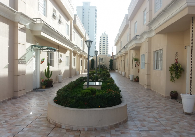 imóvel com 93m²