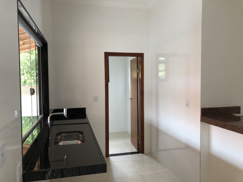 imóvel com 100m² - Centro - Funilandia