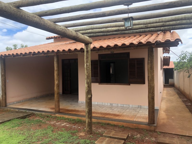 imóvel com 100m² - Centro - Funilandia