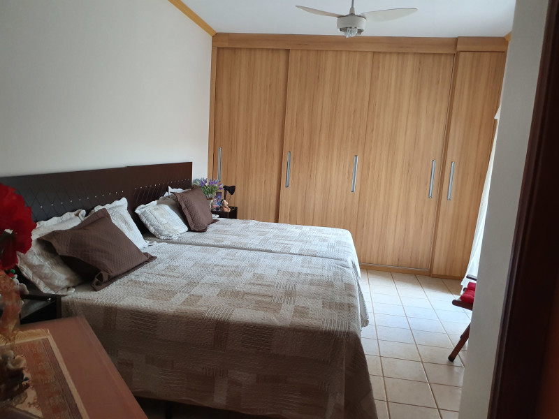 Casa à venda Jd Ricardo Duzzi com 260m² e 3 quartos por R$ 730.000 - 20200102-142045.jpg