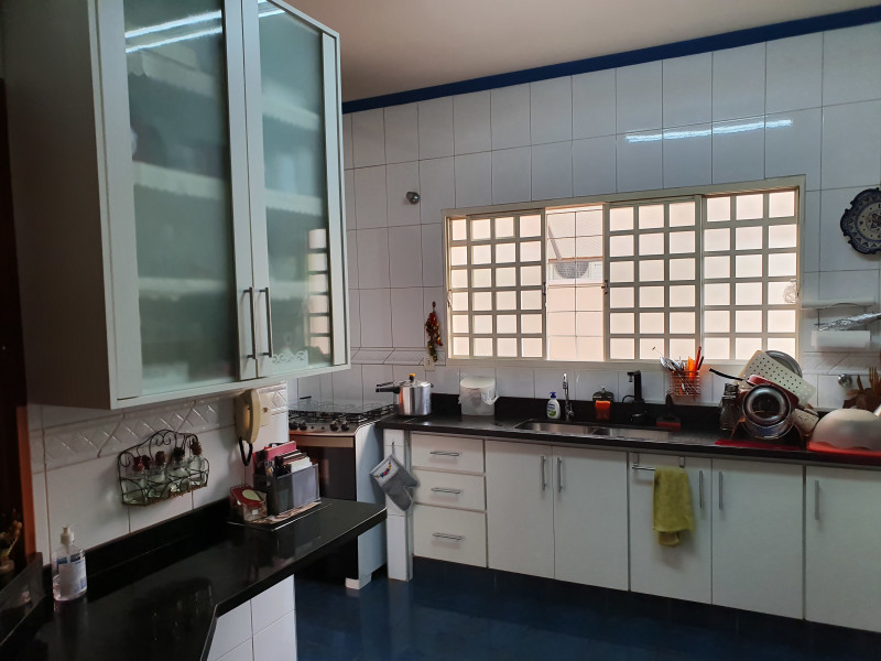 Casa à venda Jd Ricardo Duzzi com 260m² e 3 quartos por R$ 730.000 - 20200102-144921.jpg