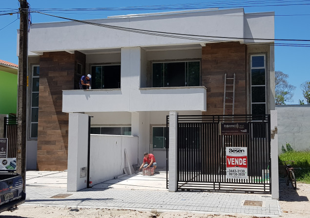 imóvel com 168m²