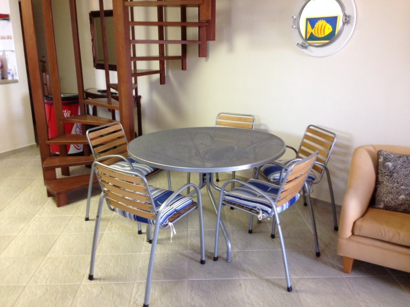 Cobertura à venda Centro com 111m² e 4 quartos por R$ 490.000 - 1877817224-61303cff-4a62-400a-946a-ee44249ae878.jpeg