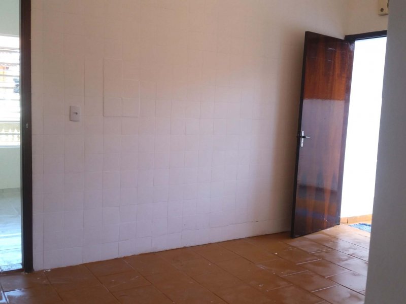 Casa à venda Jardim Rosa de Franca com 122m² e 3 quartos por R$ 397.000 - 201511246-cozinha-sala.jpg