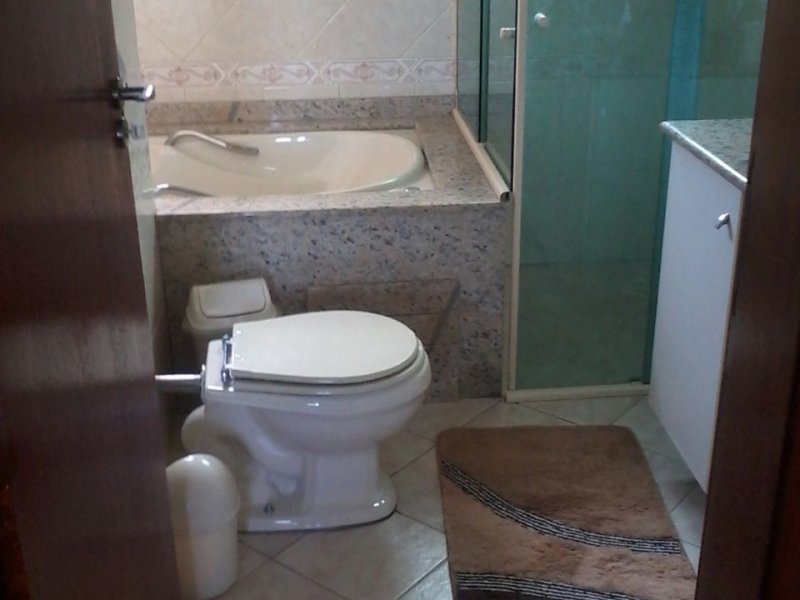 Casa à venda Bosque das Mansões com 400m² e 5 quartos por R$ 1.200.000 - 1462799681-banheiro06.jpg