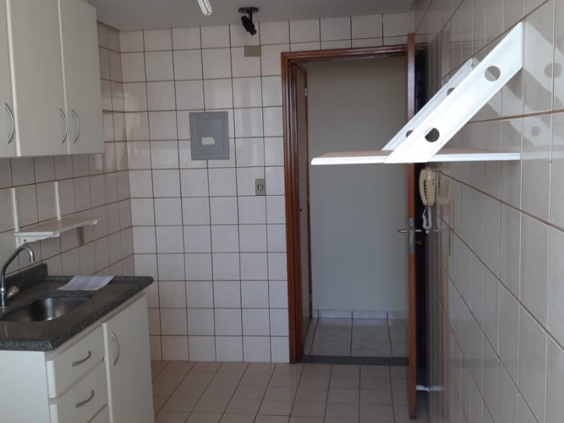 imóvel com 65m²