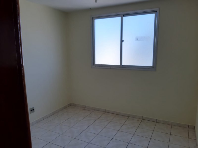 imóvel com 65m²