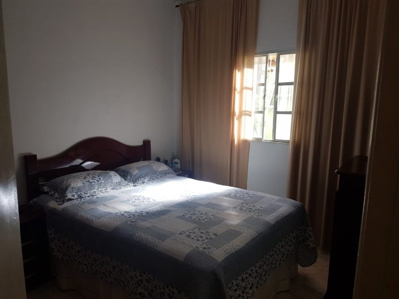 Casa à venda Nucleo Hab. Pres. Geisel com 1002m² e 3 quartos por R$ 225 - 244788391-f1.jpg