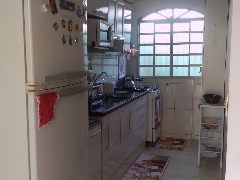 Casa à venda Nucleo Hab. Pres. Geisel com 1002m² e 3 quartos por R$ 225 - 730543391-i.jpg