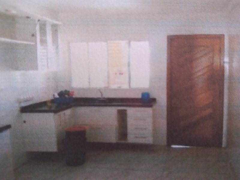 Casa à venda Vila Nilo com 102m² e 3 quartos por R$ 335.000 - 1720693277-6-cozinha-mostrando-janela-porta-para-a-varanda.jpg