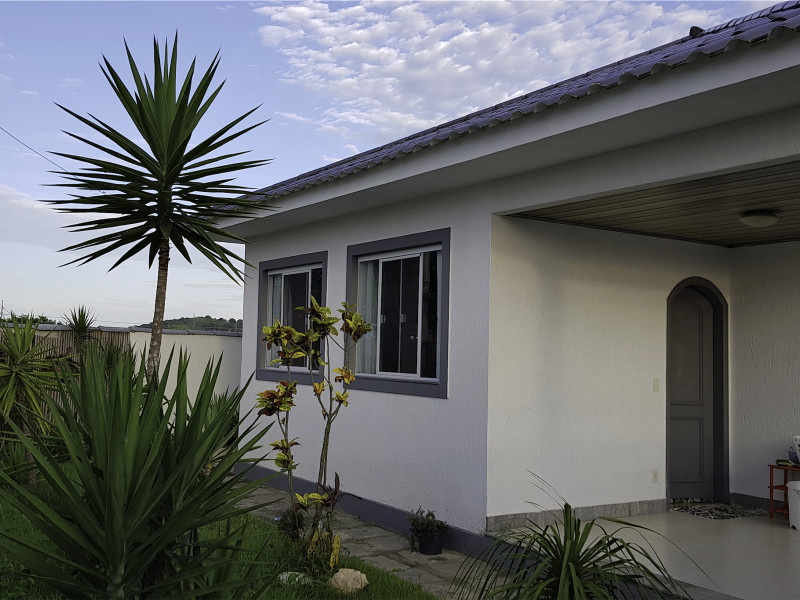 Casa de condomínio à venda Fazendinha com 140m² e 3 quartos por R$ 450.000 - 01.jpg