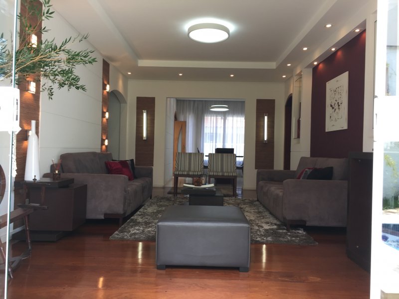 Casa à venda Jardim Cotinha com 270m² e 3 quartos por R$ 900.000 - 49131-271672e7-866e-40c0-9c6c-777e821075db.jpeg
