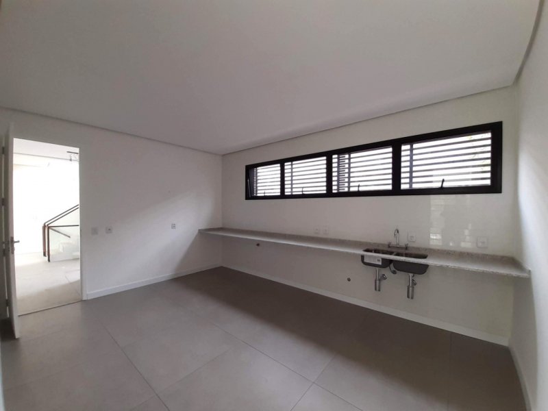 imóvel com 504m² - Vila Cordeiro - São Paulo