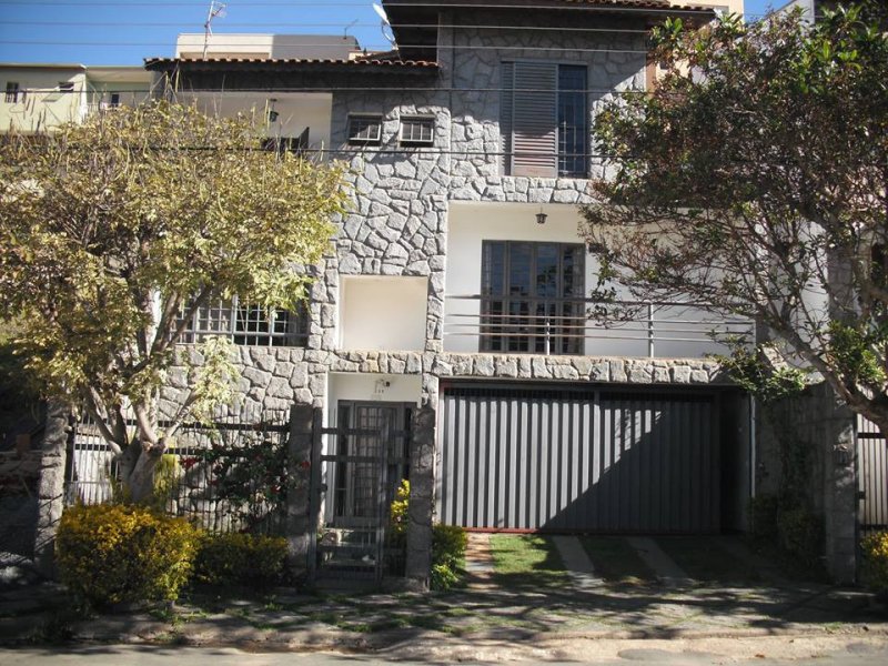imóvel com 360m² - Jardim Centenário - Poços de Caldas
