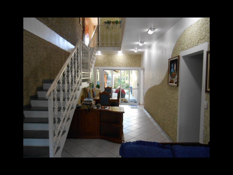 Casa à venda Suíssa com 275m² e 3 quartos por R$ 850.000 - 696875408-vista-parcial-piso-inferior-1.JPG